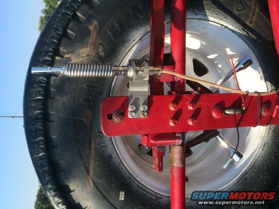 img_1163.jpg Wrapped the ground wire and antenna wire down and zip tied to the frame up to the unit.