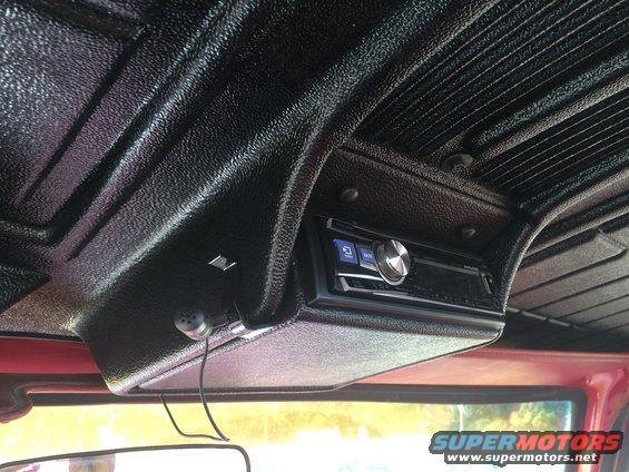 img_1154.jpg Mounted the new radio (with Bluetooth phone connectivity).