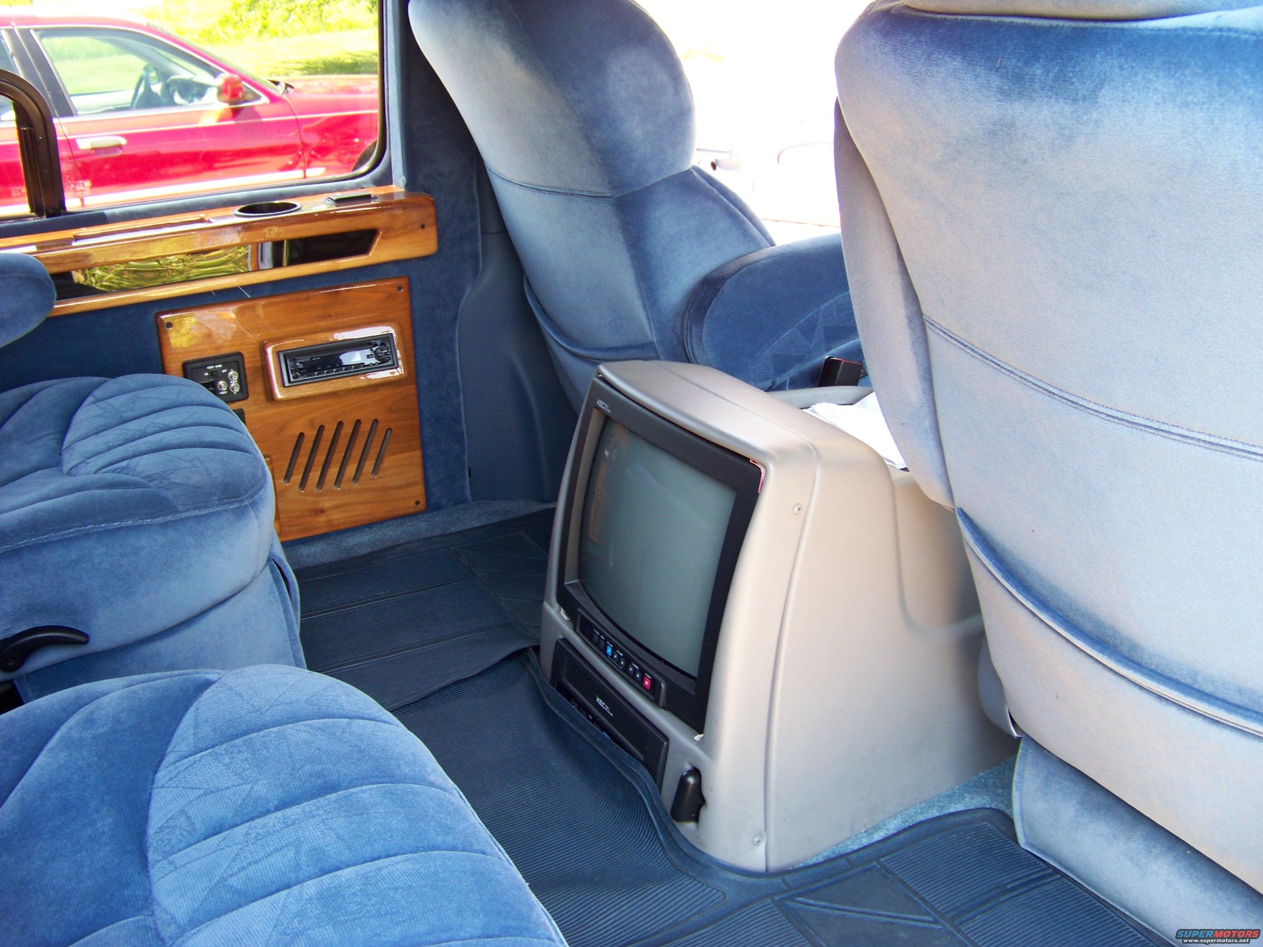 2000 Ford E-150