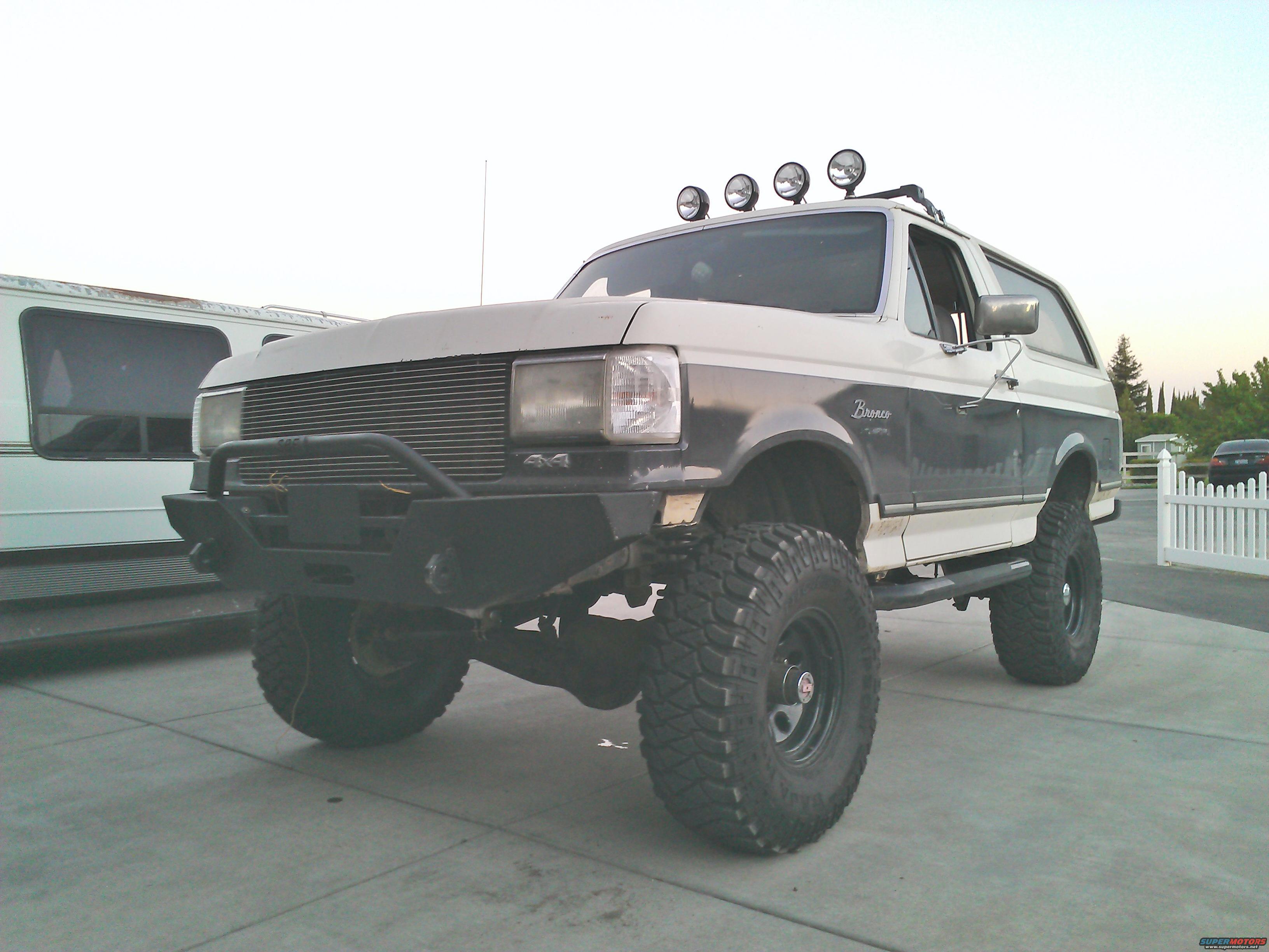 1989 Ford Bronco photo