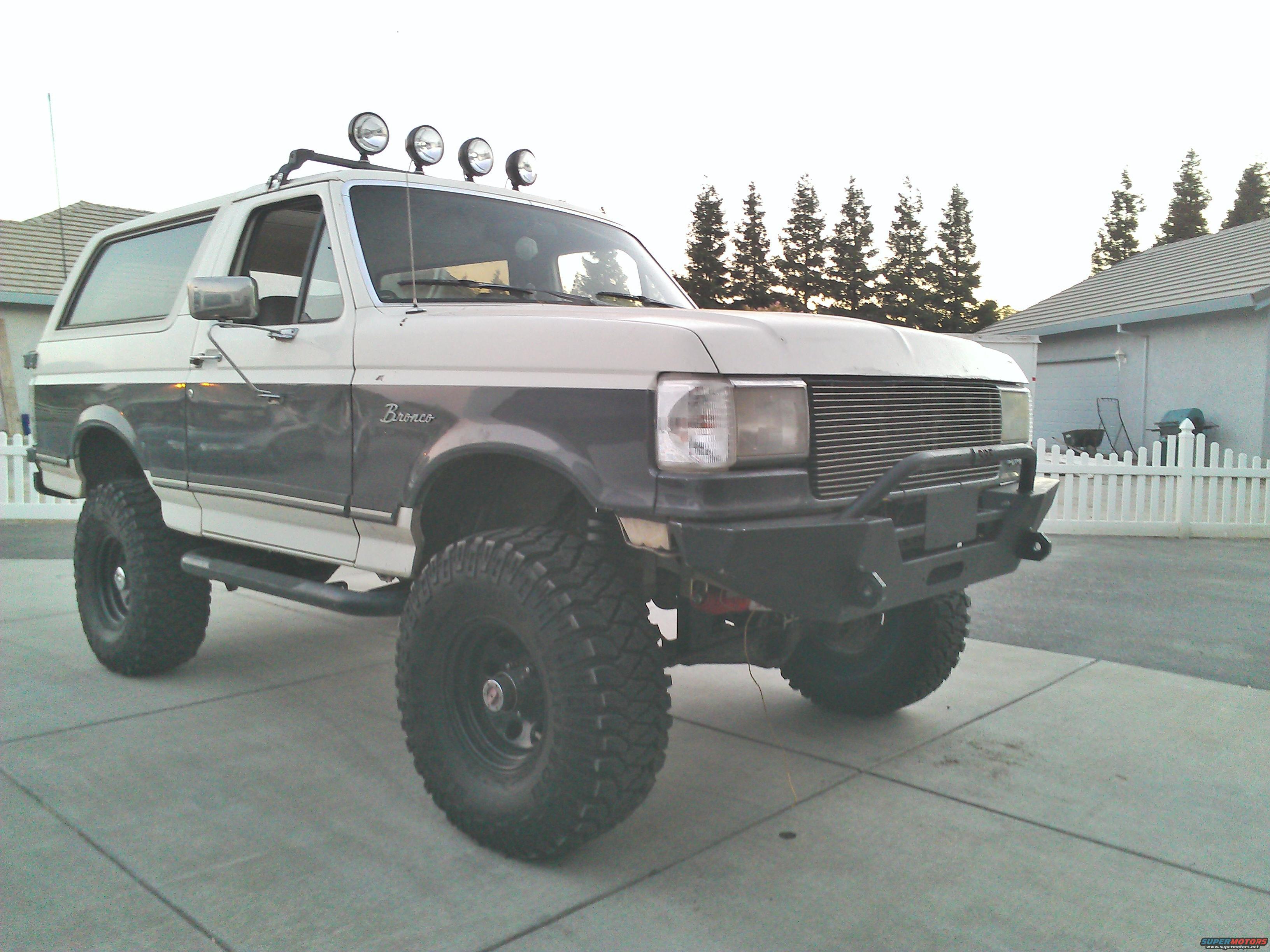 1989 Ford Bronco photo