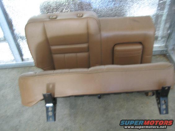 rh-rear-seat.mocha.1-(2015_07_15-17_53_03-utc).jpg