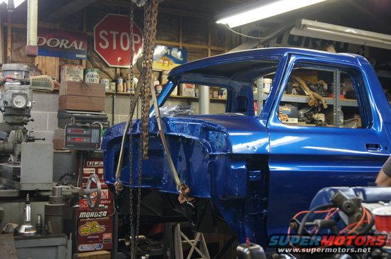 dsc02745.jpg Oh yea and the hoist on a trolley.