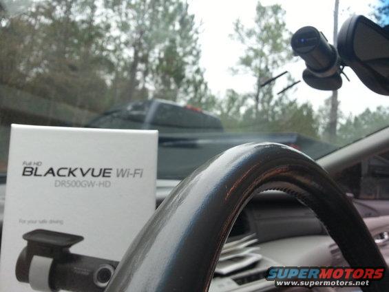 2014-dec-07-blackvue-mounted.jpg