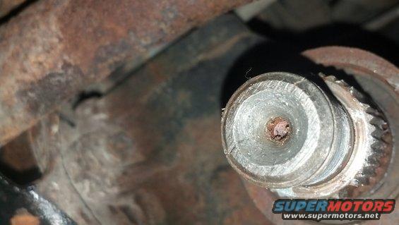 20150807_115040_767.jpg Pitman Arm shaft from Steering Gear Box