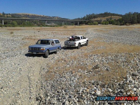 getting-somehelp-from-a-yota.jpg Getting some help from a Yota