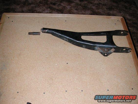 eds-rad-arm.jpg broken radius arm