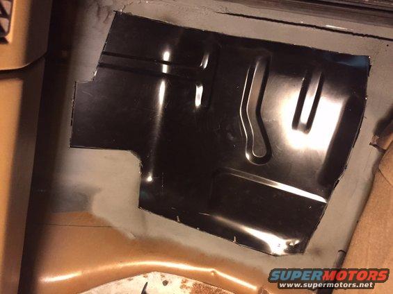 1991 Ford Bronco interior with new floor pan installed