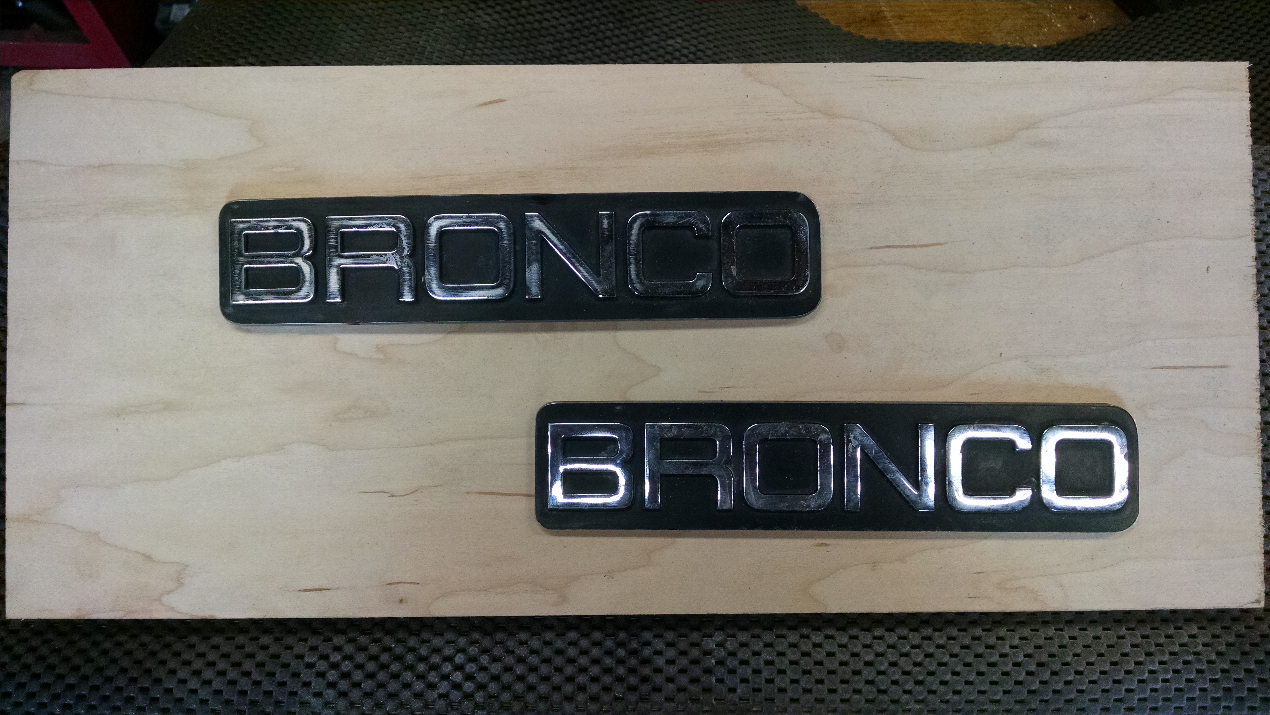 1992 Ford Bronco photo