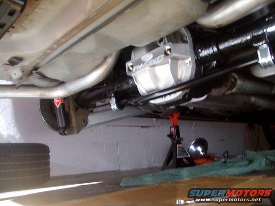 006.jpg Not bad.  Now to get a torque wrench to fix the area by the shocks and control arms. 