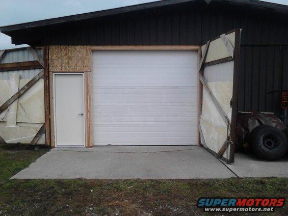 shop-door-build-(4).jpg 