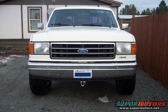 1990 Ford Bronco front view with Washington license plate