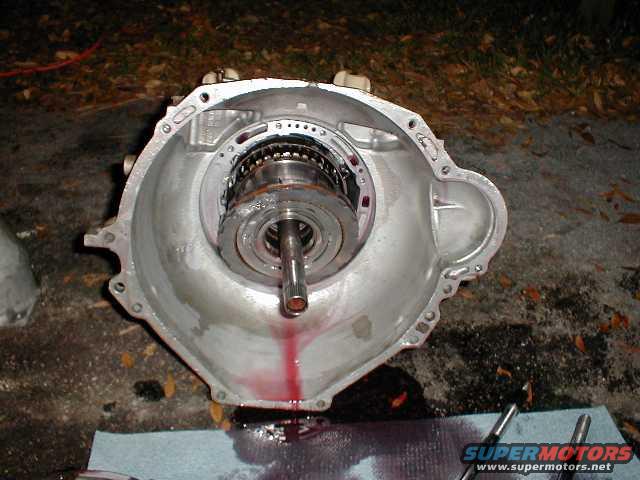 intrrevfwd_b.jpg Intermediate clutch pack, reverse drum, and forward drum are first out