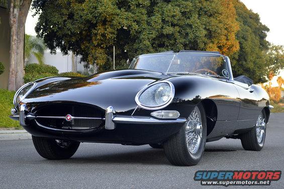 _dsc3012.jpg 1967 Jaguar XKE Series 1 4.2 Liter Roadster - Exterior 5 (Photo by Lance C. Yarema / www.classicshowcase.com)