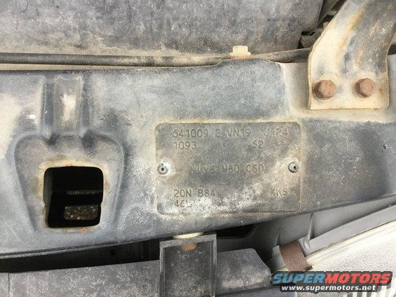 VIN plate with numbers 541009 2 VN19 U124, 1093, S2, 1V5 M80 C50, 20N B84, 4CL, XKS