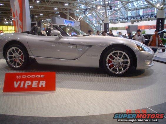 Dodge Viper 