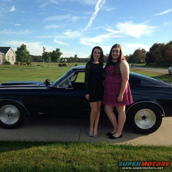 Nicole and Mikayla headed to homecoming!