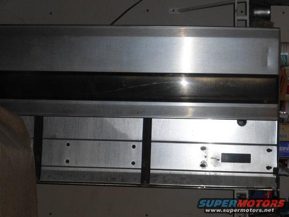 Tailgate center panel