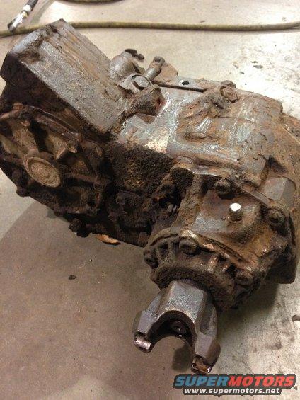 rusted transfer case with U-joint yoke