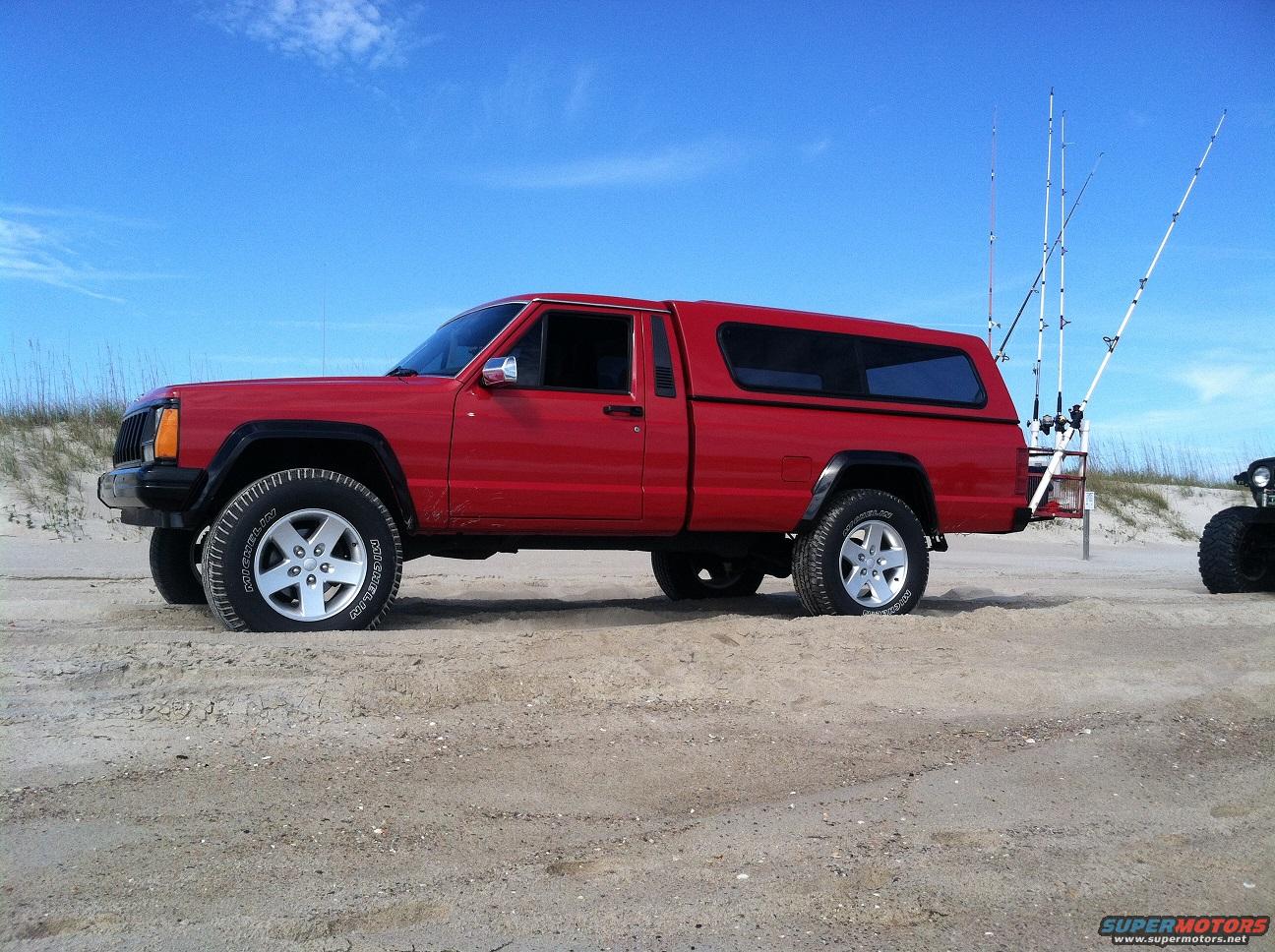1991 Jeep Comanche photo