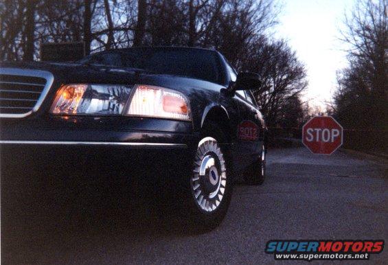 front(left).jpg So shiny the Stop sign came through...