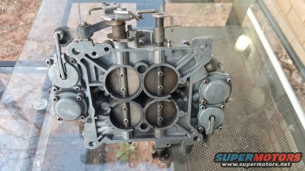 holley-4100-carbs-2.jpg
