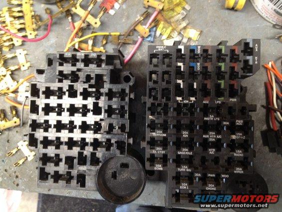 img_2030.jpg Two fuse blocks I pulled from the junkyard, I'm going to use the the fuse block on the right.