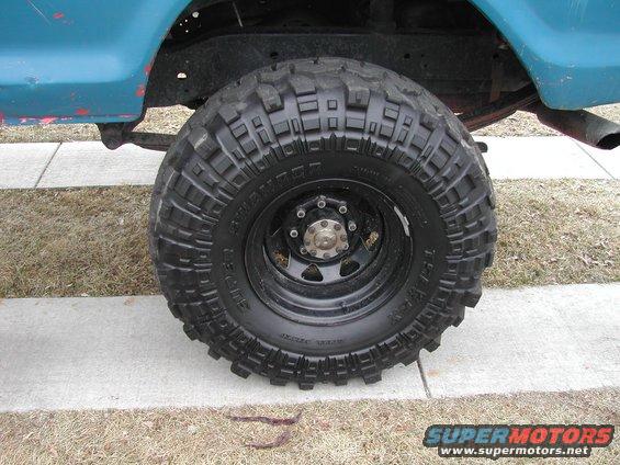 rear-tire.jpg Rear Mosier axle