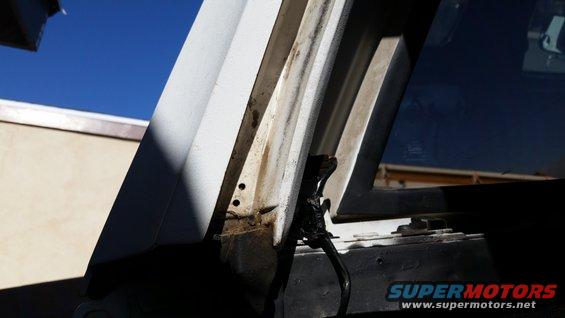 1992 Ford Bronco rear window trim and weatherstripping