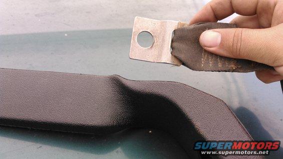 kimg0104.jpg the hardest part is getting the square metal through that folded section. we will need to grind the corners down to make it more round