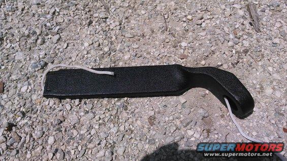 kimg0105.jpg feed a durable rope through the sleeve so we can pull the belt through. even after grindingt he corners of the metal tab, it still takes a good amount of force to pull through