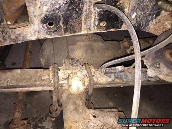 img_5542.jpg F250 shock/spring plate from 90s junkyard vehicle.  79 supercab springs and ubolts