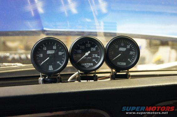 dsc09078.jpg gauges hooked up