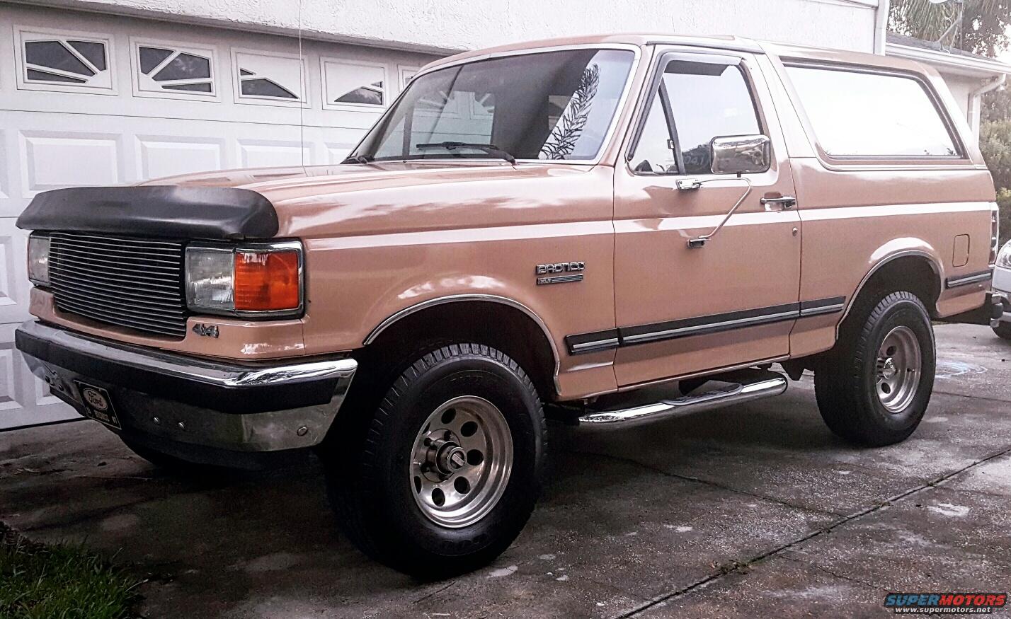 1987 Ford Bronco photo