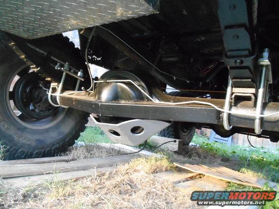 1972 Ford Bronco rear axle and leaf spring suspension