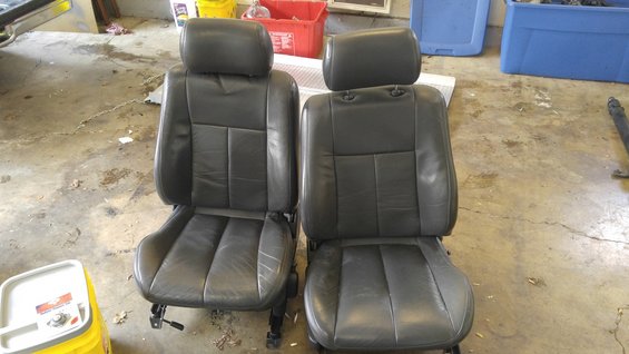 lgt_seats_1.jpg 