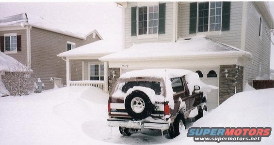 bronco-with-snow-ledge.jpg 
