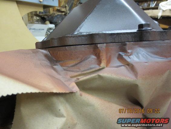The gap here shows that the diff flange warped when GLO welded to it. hopefully the Right Stuff will seal to it. 