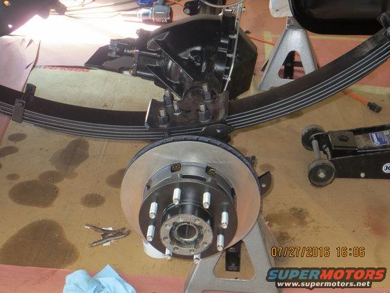 img_0526.jpg hubs slid right on!