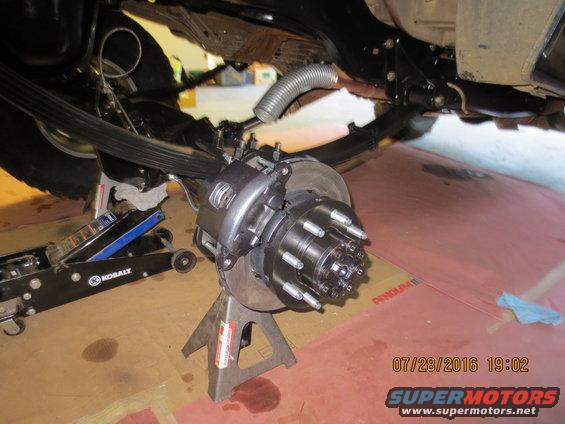 img_0552.jpg finished brakes. typical k20 front stuff. 