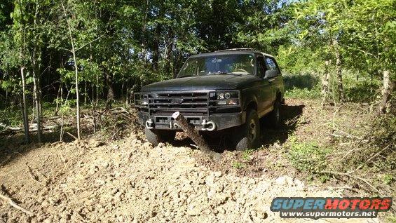 1657stump06.jpg A few bumps got it leaning over enough to...