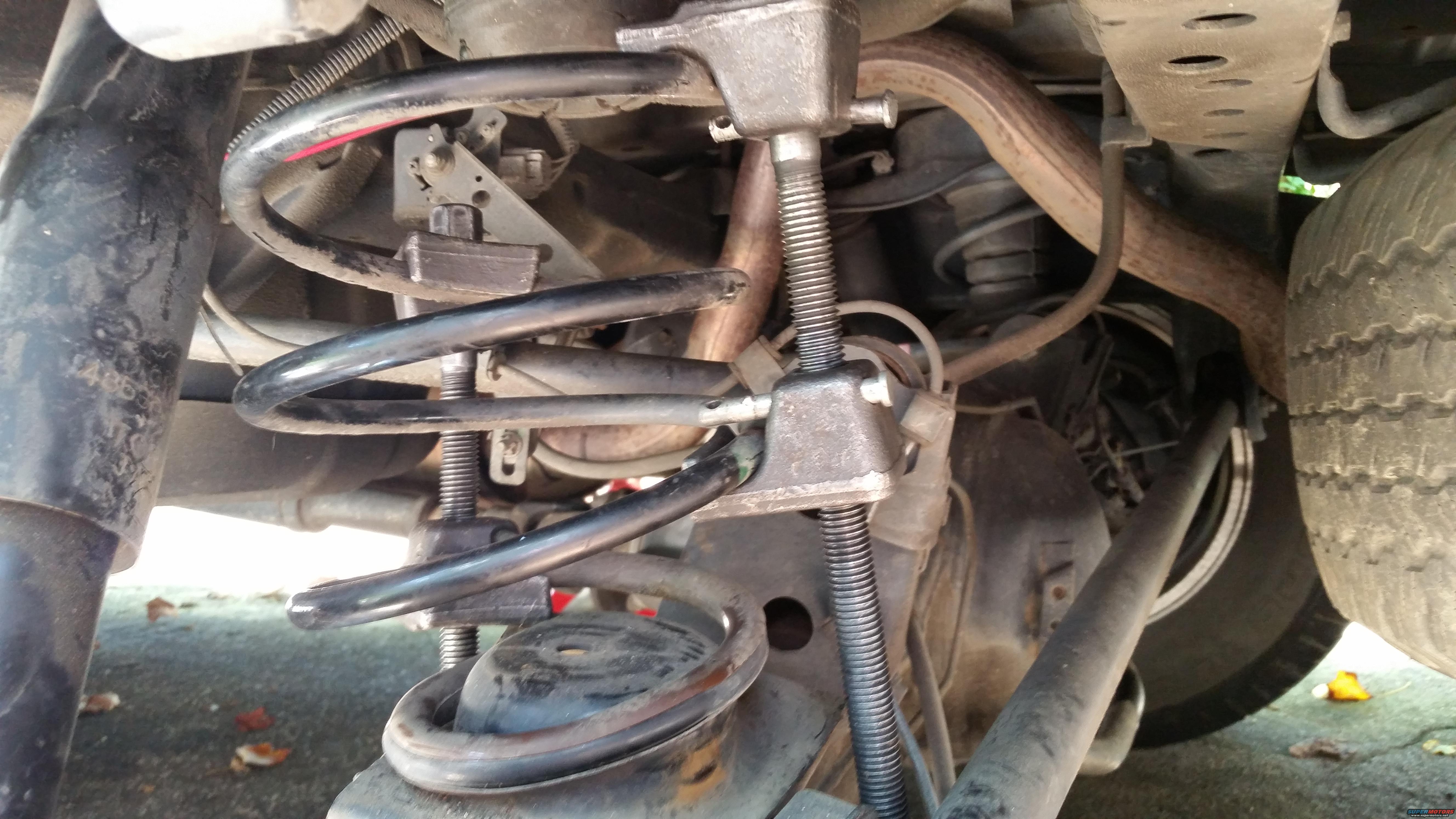 1999 Lexus LX 470 photo