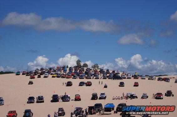 dsc09200.jpg Dune full of Broncos.