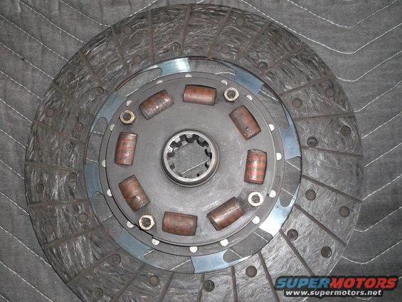 Clutch disc with copper-colored springs and splined hub
