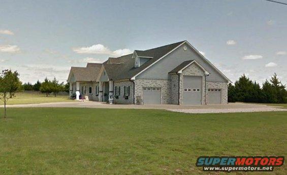 strange-garage.jpg