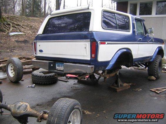 rear_axle_out.jpg Old 9 is out.