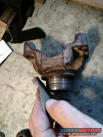 img_20161119_1033258531560x2080.jpg my yoke (1330) was rusty and pitted, so it's a good idea to clean up the part that rides on the seal with some find grit sandpaper. I probably should have bought a new yoke, but didn't want to spend the $$.