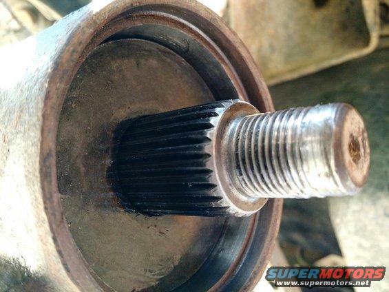 img_20161119_1038406362080x1560.jpg nut removed but the threads on the pinion shaft were stripped. this is going to be a problem.