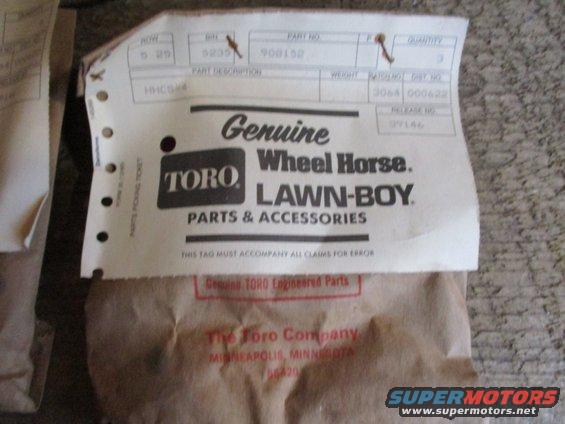Parts tag for Toro Wheel Horse Lawn-Boy parts and accessories. Includes part number 900152