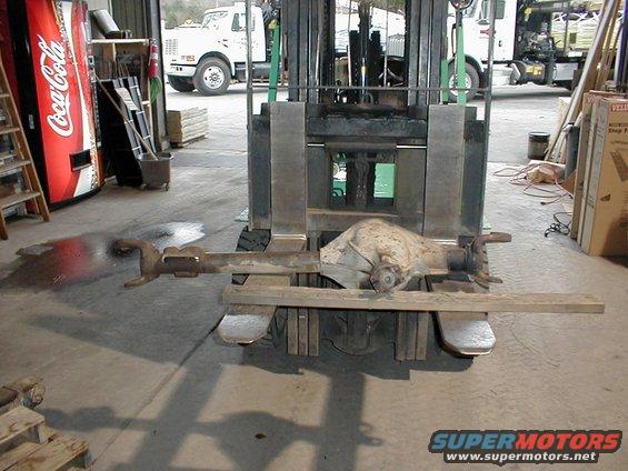 sat-60-008.jpg ready to hit with the wire wheel and paint.